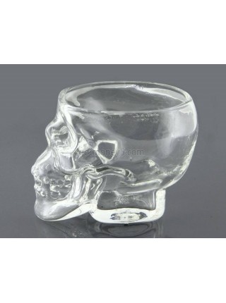 Хрустальный стакан в форме черепа
