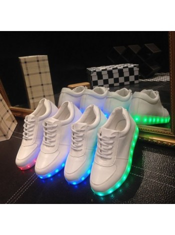Светящиеся кроссовки со светодиодной подошвой