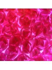 Светящиеся подушка в форме сердца из лепестков роз