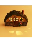 Декоративный солнечный шотландский домик